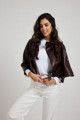 ACQUISTA IL TOTAL LOOK: Giacca in pelle, camicia in chiffon e denim balloon