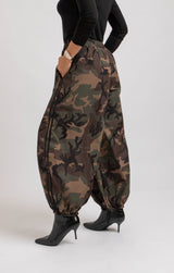 Completo in tecnico camouflage FEDERICA BI