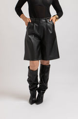 Bermuda in ecopelle nero FEDERICA BI