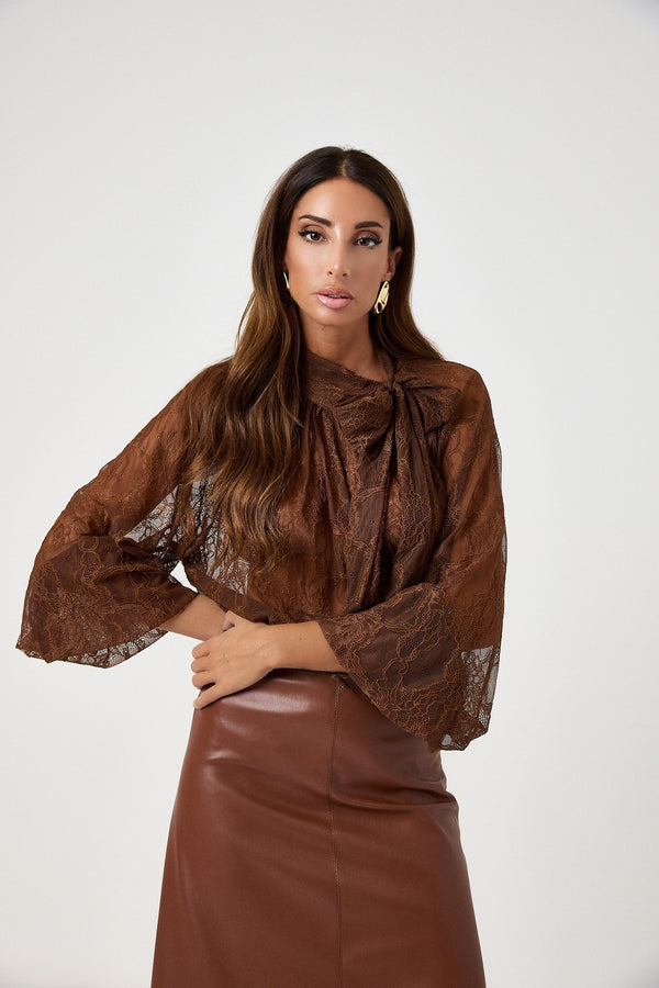 Camicia in pizzo coccio con fiocco FEDERICA BI